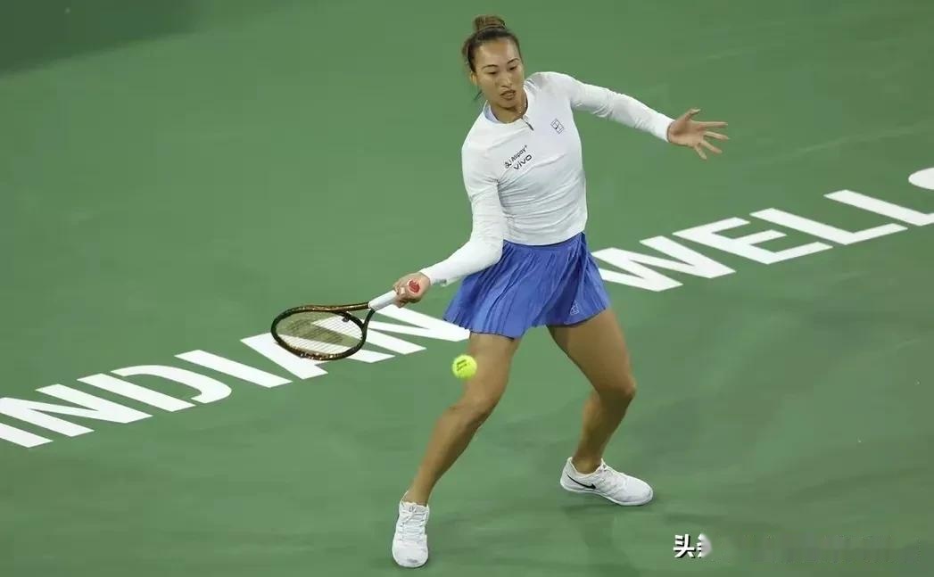 亚博体育-比赛局势复杂引爆全场！，阿扎伦卡意外战胜中国队全场沸腾不已-亚博体育