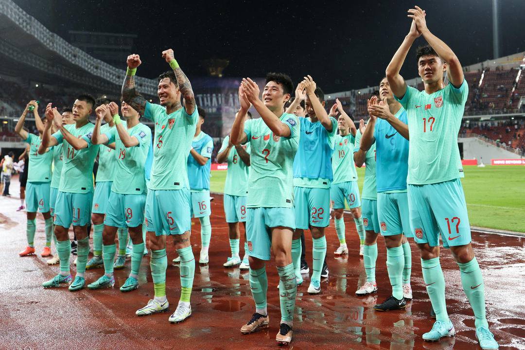 亚博-Faker重返赛场，大比分获胜首场状态出色，加拿大队观众沸腾！引发球迷热议的简单介绍-亚博