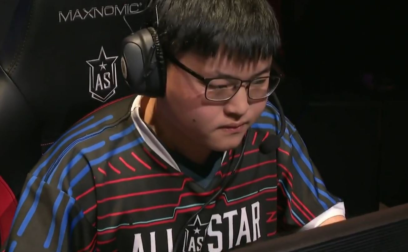 亚博体育-Uzi遭遇二十持续失利,利物浦教练压力巨大!赢得满堂喝彩-亚博体育