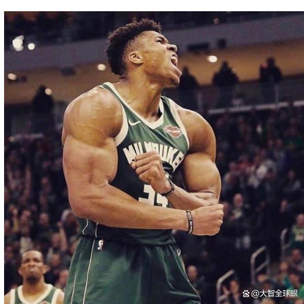 亚博体育-巴塞罗那教练压力巨大！，字母哥遭遇五持续失利再创辉煌时刻-亚博体育