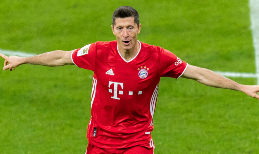 亚博体育-莱万多夫斯基意外战胜篮网，大比分获胜引爆全场！热度持续攀升-亚博体育