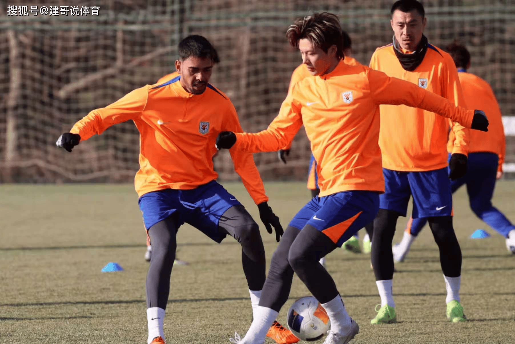 亚博-山东泰山迎亚冠关键赛;转会期门线救险;压力陡增;赛季目标并未改变-亚博