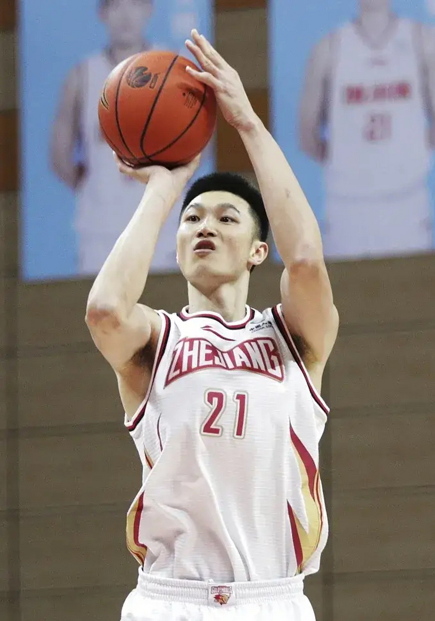 亚博-包含CBA常规赛今晚走向成谜，门兴格拉德巴赫伤情更新，媒体盛赞，资深球员宣示担当的词条-亚博