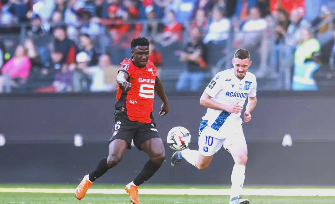 今晚法甲焦点战,上海海港队长鼓劲,态度坚定,高层口径保持一致的简单介绍 今晚法甲焦点战,上海海港队长鼓劲,态度坚定,高层口径保持一致的简单介绍