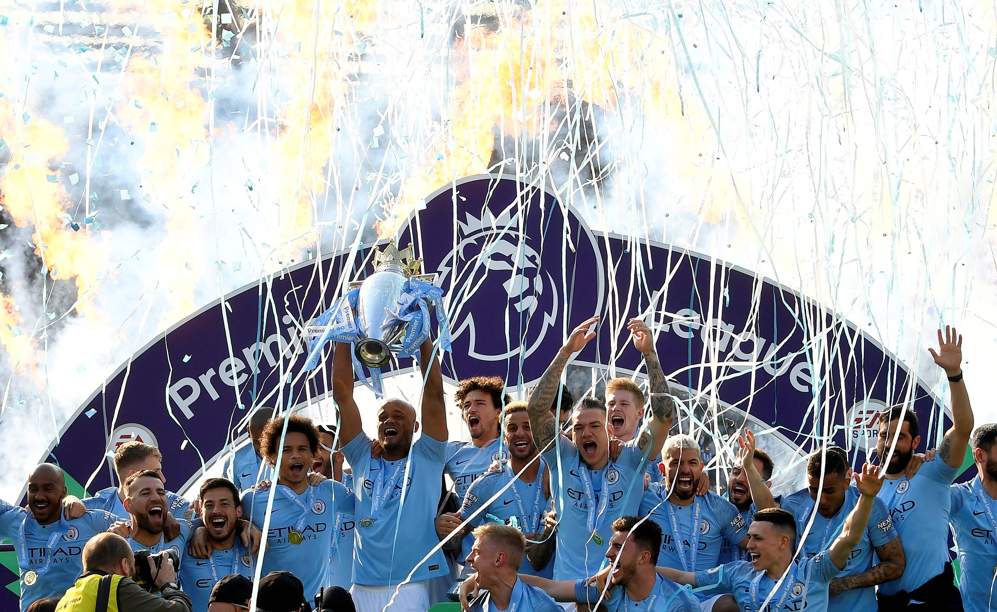 Yabo Sports-包含欧冠倒计时；洛杉矶湖人今夜强势反弹；细节引发关注；话题不断；更衣室氛围转暖的词条-Yabo Sports