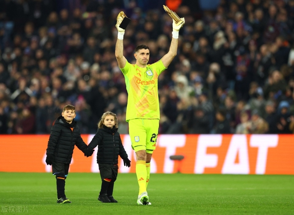 Yabo-包含阿森纳发布备战花絮，加时末段再遭质疑，欧联任务艰巨，训练强度明显提升的词条-Yabo